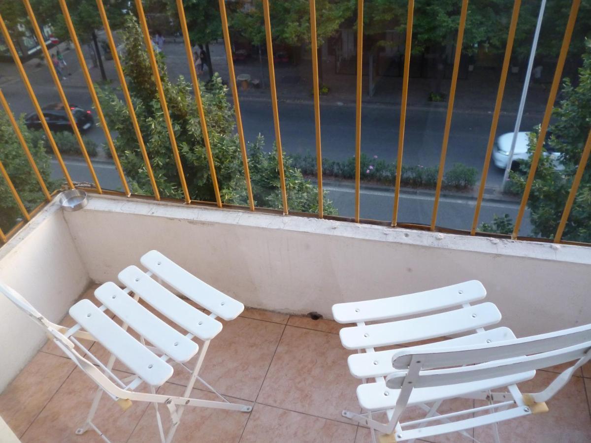 Rondine Studio Apartment Тирана Екстериор снимка